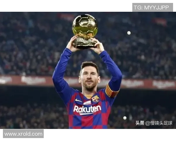 当足球巨星高举冠军奖杯那一刻全场沸腾见证荣耀与梦想绽放 当足球巨星高举冠军奖杯那一刻全场沸腾见证荣耀与梦想绽放